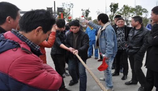 台州市博爱医院_拔河竞技比赛现场