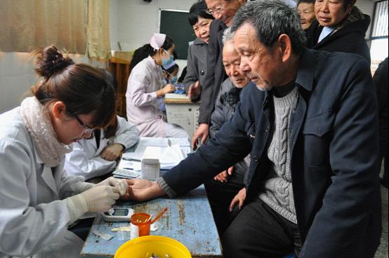 台州市博爱医院医护人员下乡义诊