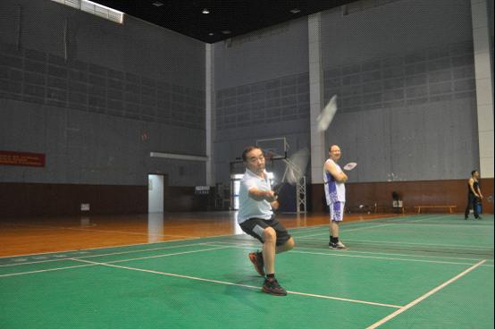 台州市博爱医院成功承办区卫生系统“博爱杯”羽毛球赛