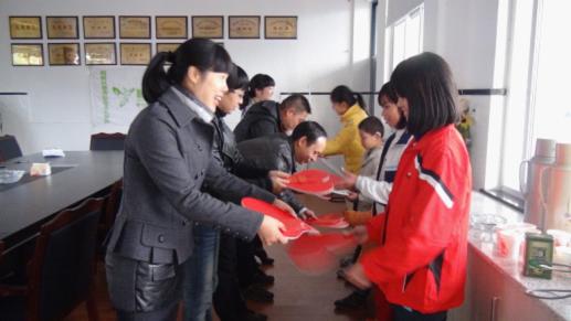 台州市博爱医院|“博爱行动”在台州市聋哑学校结对助学现场