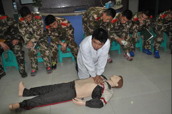 台州市博爱医院为消防官兵培训急救知识