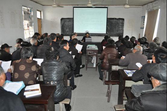 台州市博爱医院专家分批到新桥蓬街义诊