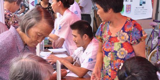 台州市博爱医院联合医院开展“服务百姓健康进村”大型义诊活动