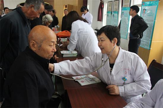 专家进村居 农民得健康[中国台州网]|台州市博爱医院|双下沉两提升