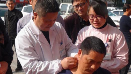 何建军陈建华参与区民盟学雷锋义诊活动|台州市博爱医院|路桥博爱医院