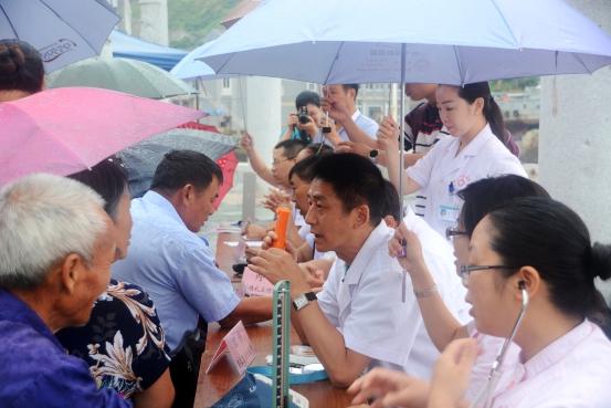 博爱：“两学一做”暨党员义诊活动如火如荼|台州市博爱医院|路桥博爱医院