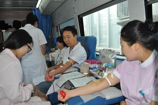 台州市博爱医院组织职工无偿献血|路桥博爱医院