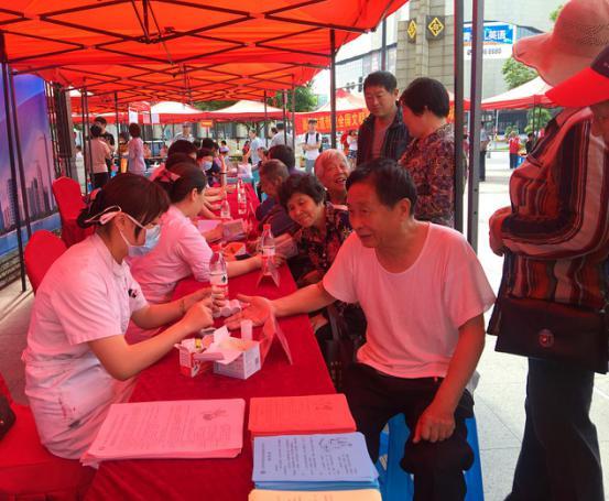 科技惠民 义诊为民——路桥区科技活动周义诊侧记|台州市博爱医院