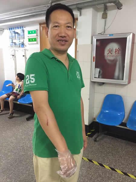 轻伤不下火线 路桥卫计干部蛮拼的|台州市博爱医院