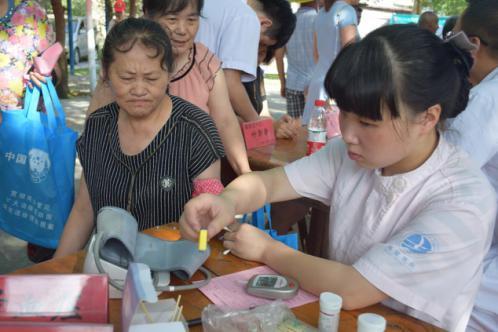 三单位联手宣传《中医药法》