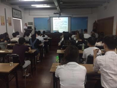 预防为主 防消结合——我院开展岗前消防安全培训及演练