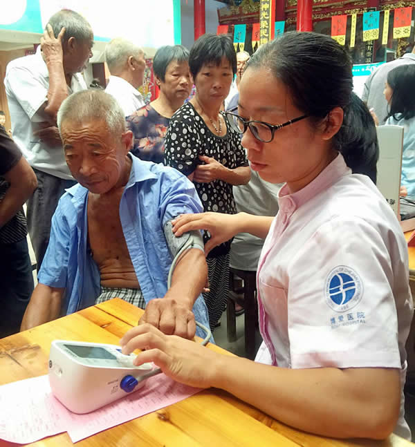 敬老助老 情系黄岩——台州市博爱医院第六站义诊活动侧记