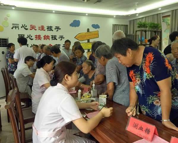 敬老助老 情系黄岩——台州市博爱医院第七站义诊活动