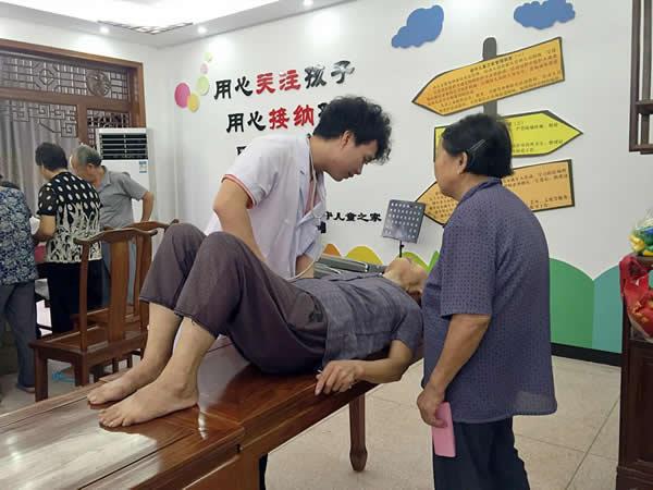 敬老助老 情系黄岩——台州市博爱医院第七站义诊活动