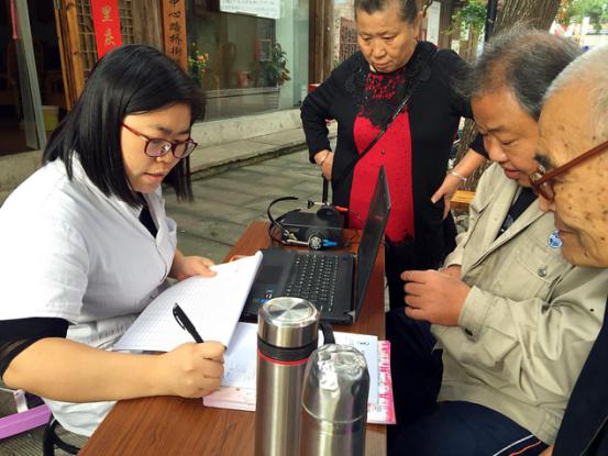 天瑞医养结合 助力幸福养老——天瑞医疗集团开展敬老助老医养结合系列活动