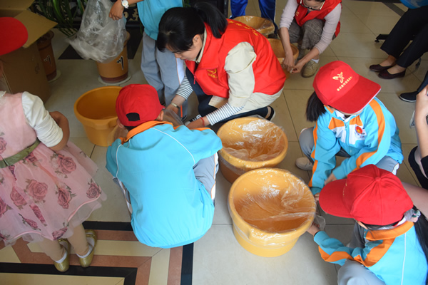 九九重阳节 台州市博爱医院开展系列“敬老助老 情暖重阳”活动