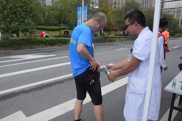 “医起跑，再出发”——台州市博爱医院助力台州国际马拉松