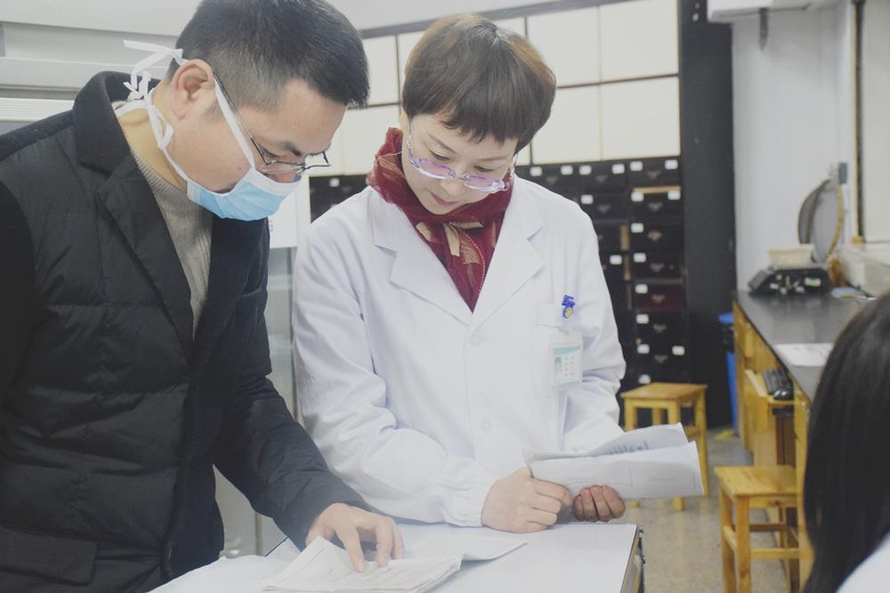 路桥区卫计局对台州市博爱医院进行年度工作考核