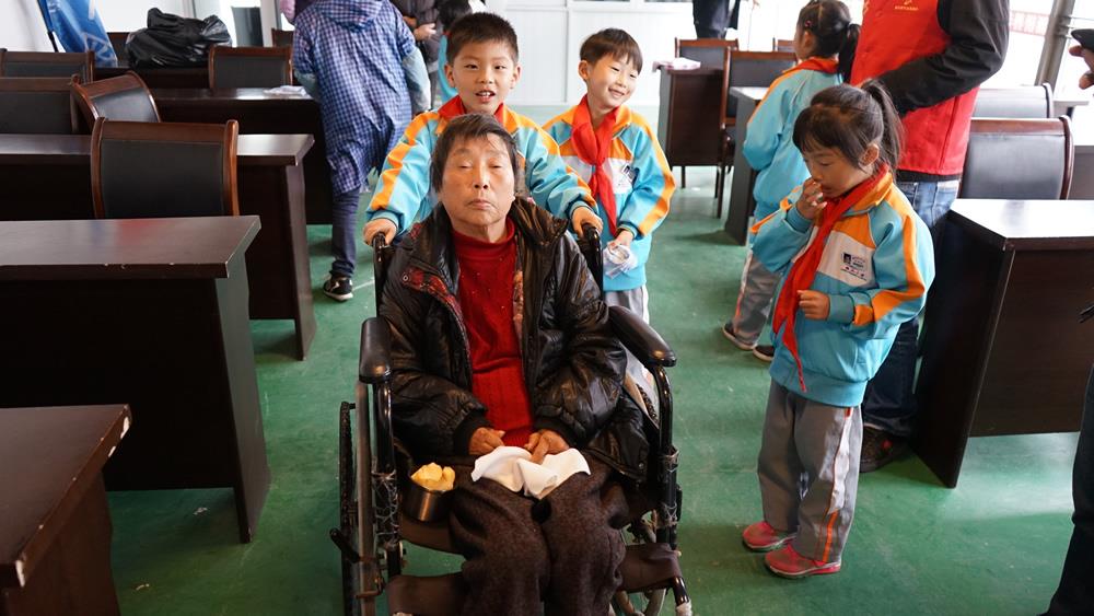 新桥养老院的老人们脸上乐开了花|台州市博爱医院