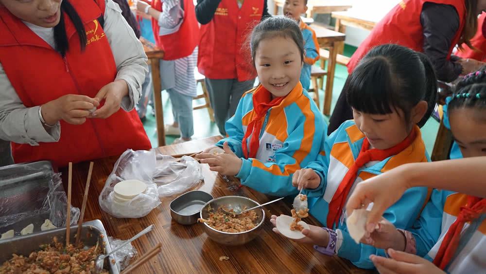 新桥养老院的老人们脸上乐开了花|台州市博爱医院