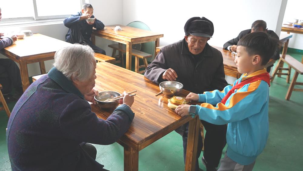 新桥养老院的老人们脸上乐开了花|台州市博爱医院