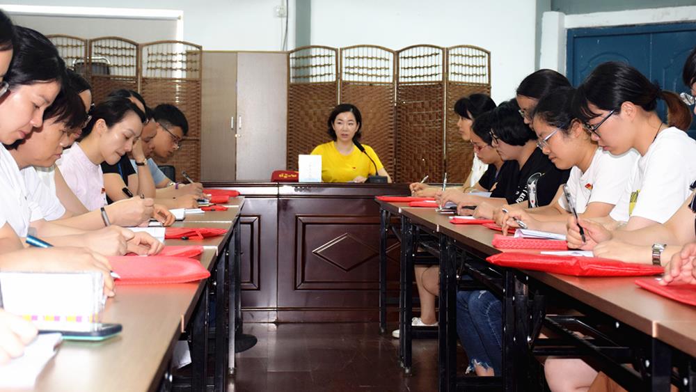 共创碧水蓝天 红色杏林先行——台州市博爱医院主题党日活动