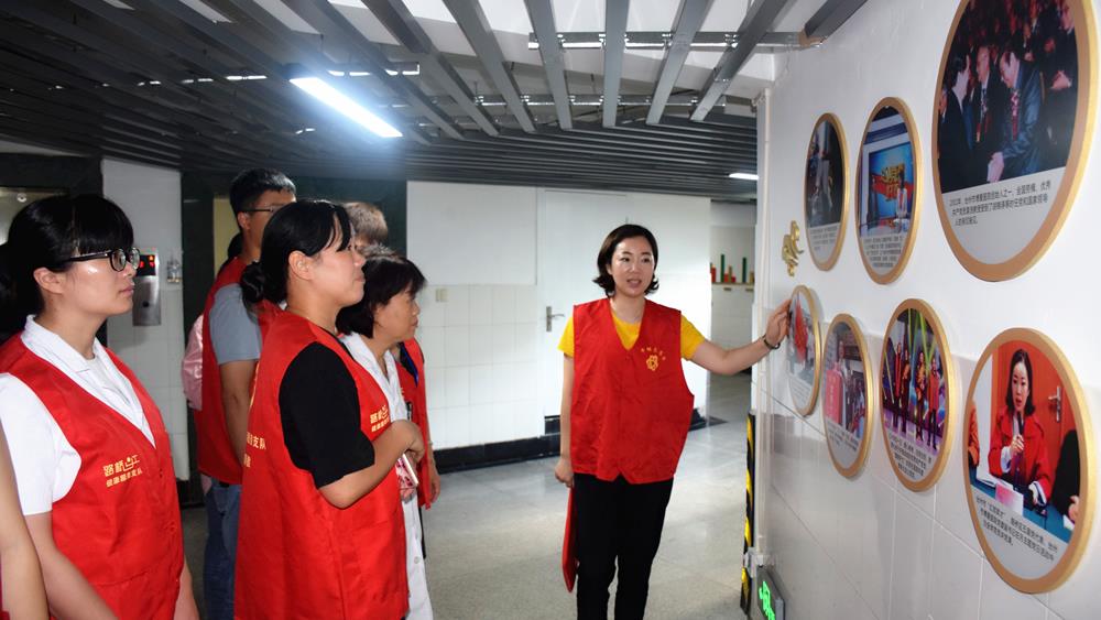 共创碧水蓝天 红色杏林先行——台州市博爱医院主题党日活动