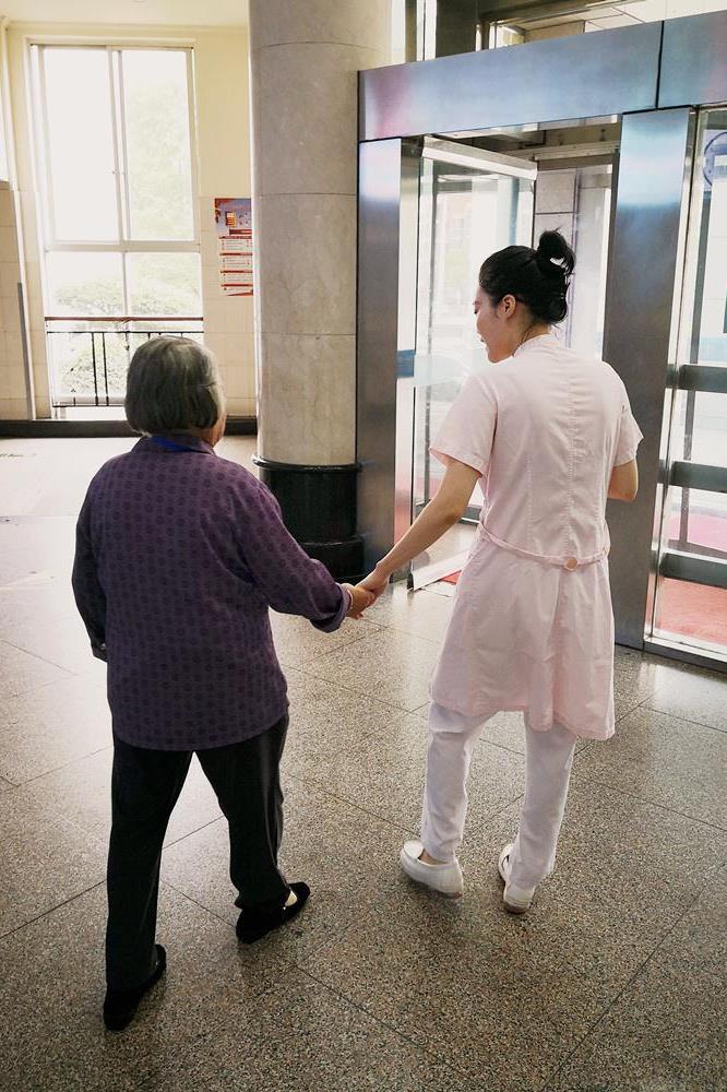 优质服务年活动，正如火如荼开展……|台州市博爱医院|路桥博爱医院