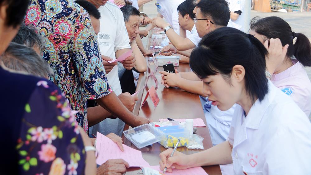 台州市博爱医院党委|党建：重走垦荒之路 重温入党誓词