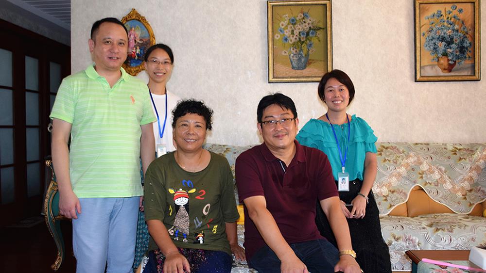 中秋走访慰问 情暖退休职工|台州市博爱医院|路桥博爱医院|浙江天瑞医疗集团