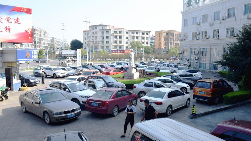 节日不打烊︱致敬，坚守岗位的医务人员