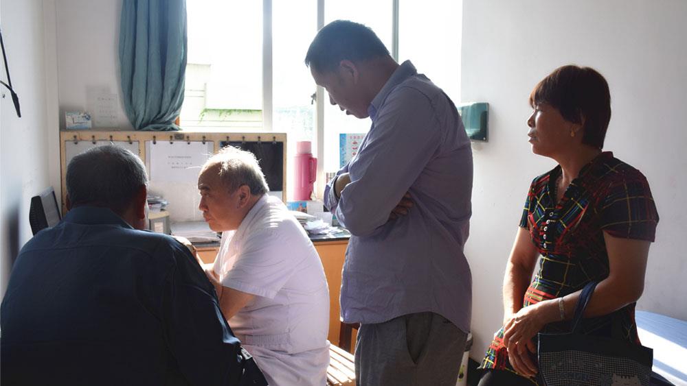 节日不打烊︱致敬，坚守岗位的医务人员