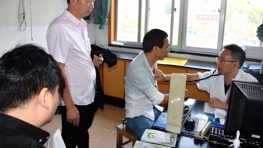 节日不打烊︱致敬，坚守岗位的医务人员