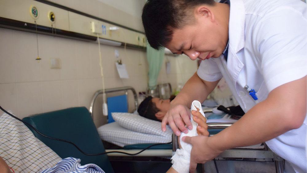 节日不打烊︱致敬，坚守岗位的医务人员