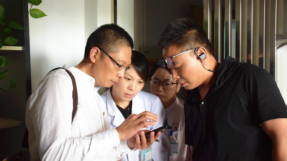 区疾控中心领导到博爱医院指导美沙酮门诊建设