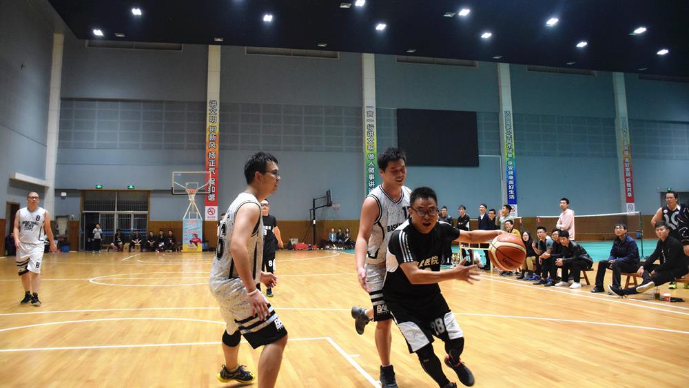 台州市博爱医院在路桥区卫计系统首届篮球赛上夺冠