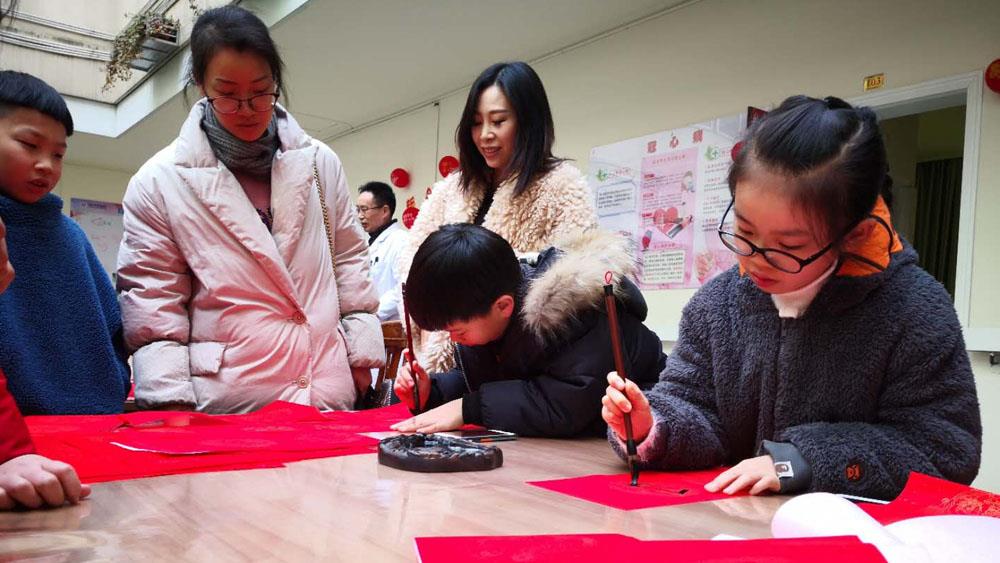啥是佩奇｜这里有佩奇！|台州市博爱医院