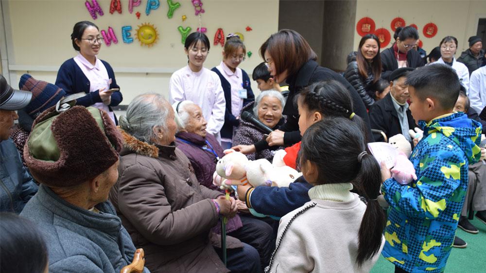 啥是佩奇｜这里有佩奇！|台州市博爱医院