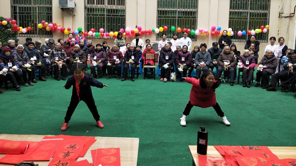 啥是佩奇｜这里有佩奇！|台州市博爱医院