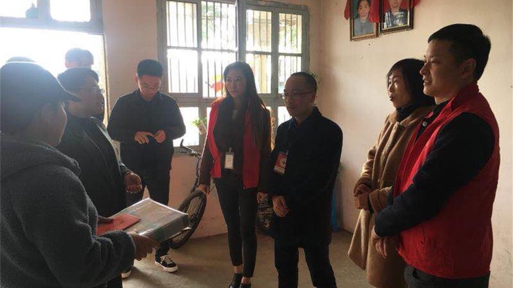 路桥区红十字会联合台州市博爱医院开展关爱贫困肿瘤患者活动