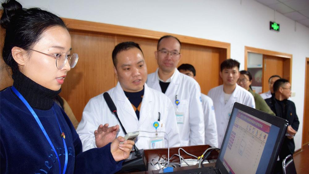 晒成绩 查不足 强责任 明方向 ｜博爱医院党委召开党（委）支部书记述职评议大会