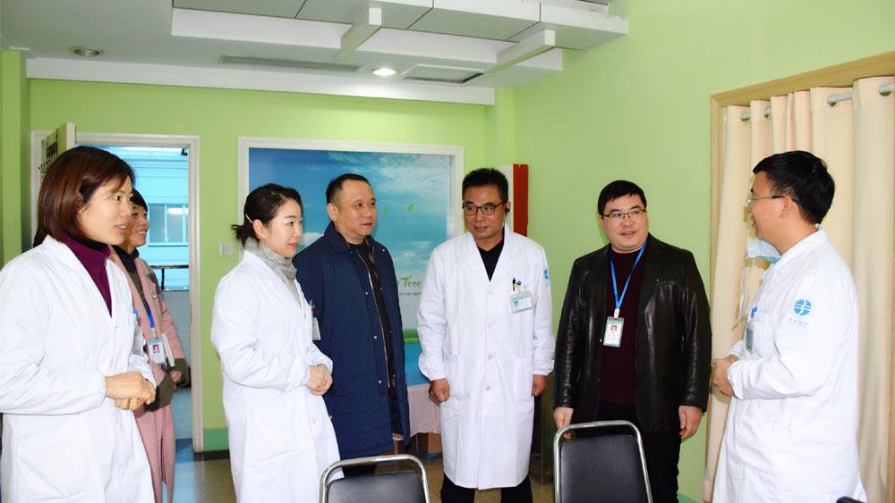 起好头 开好局 台州市博爱医院领导节后第一天看望慰问全院医务人员