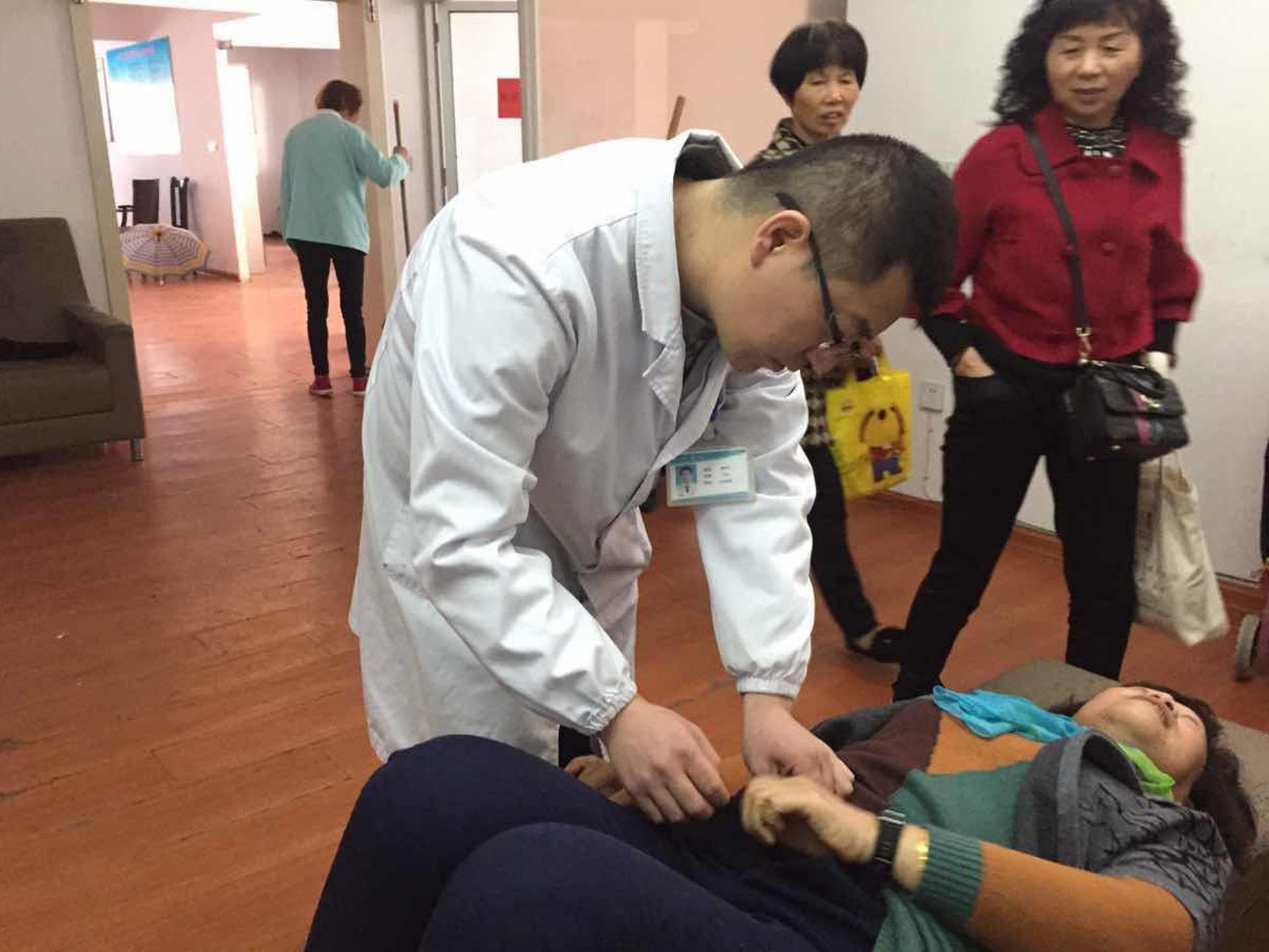 精致医养 惟美夕阳 医养服务进社区|浙江君同物业有限公司|台州市博爱医院义工队