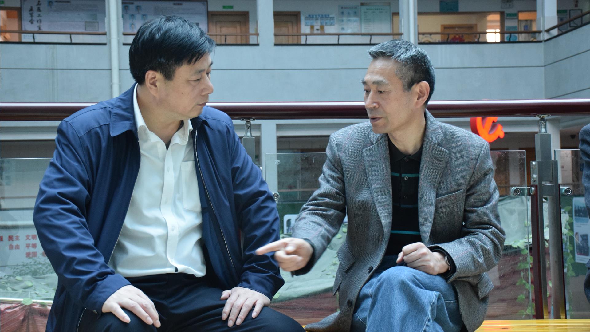 因为这事,人民日报文化传媒集团领导给孙捷教授点赞!