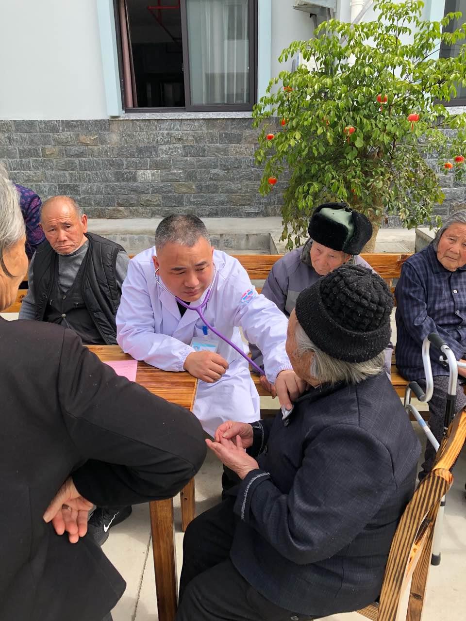 开展志愿服务 关爱空巢老人|台州市博爱医院