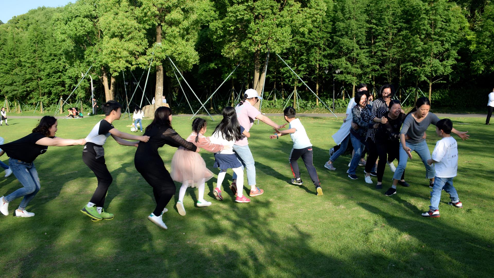 仪式感爆棚!博爱团员“青春飞扬,万步有约”纪念五四青年节|台州市博爱医院