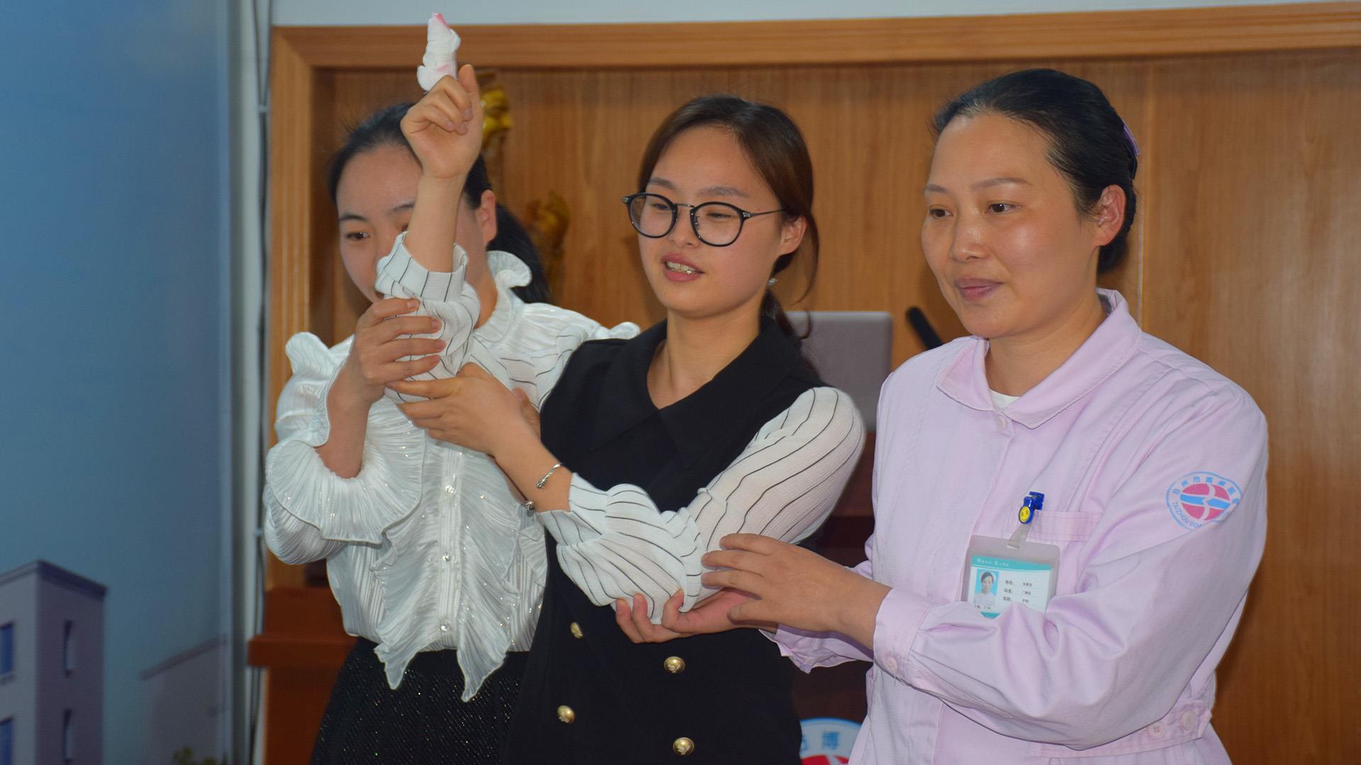 庆5·12护士节系列活动——礼仪、沟通篇|台州市博爱医院