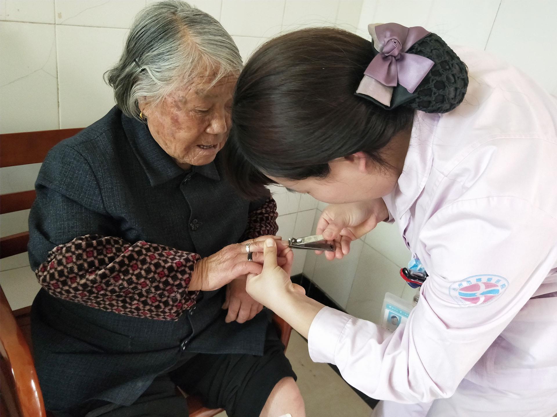 台州市博爱医院护士节系列活动｜温暖情行 为健康助力