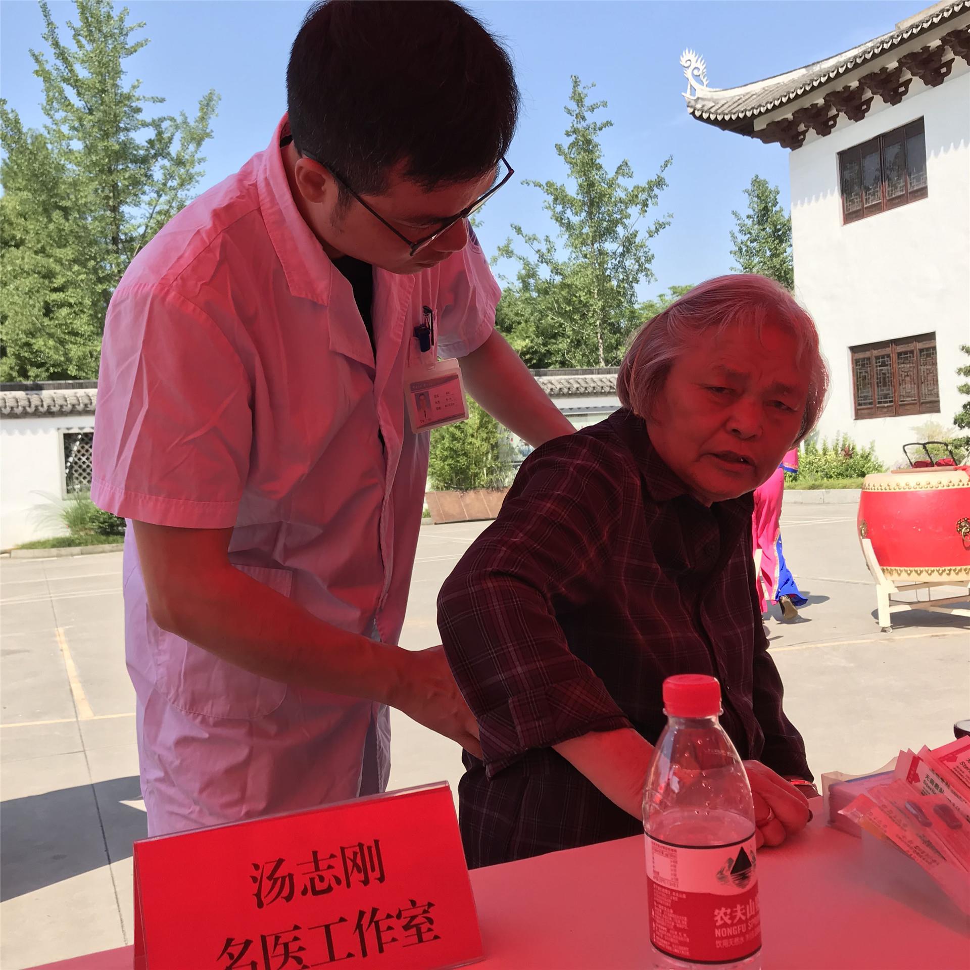 杏林惠民｜名医进社区 义诊暖人心|台州市博爱医院|路桥博爱医院