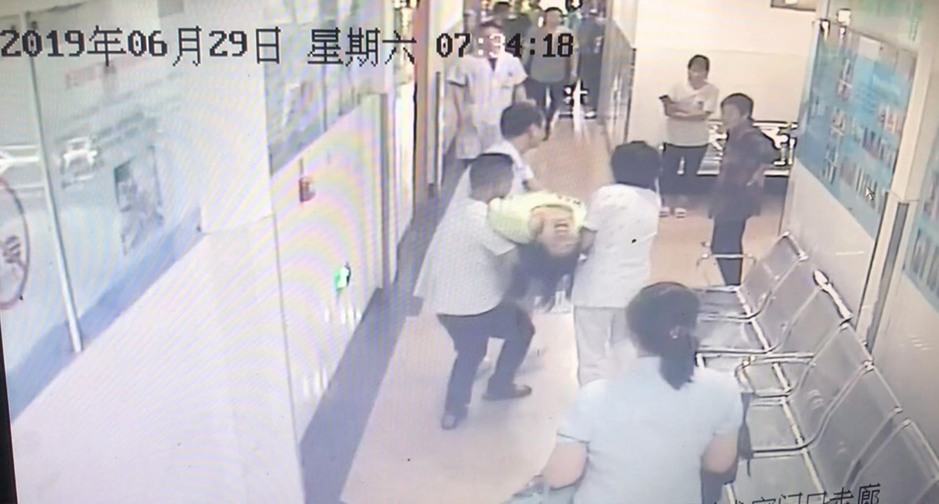 紧急“迫降”｜当台州市博爱医院骨科病区迎来急产妇